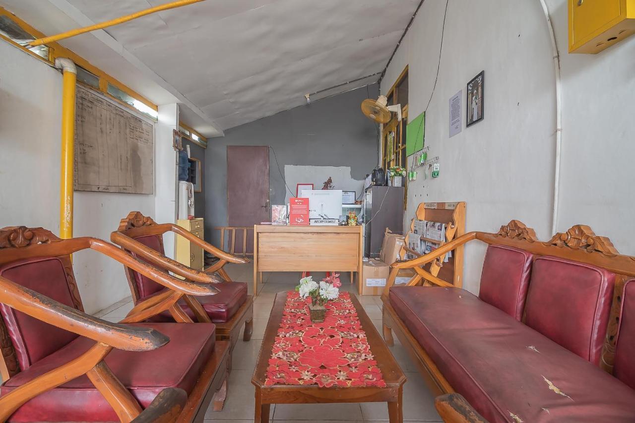 Hotel Reddoorz Syariah At Jalan Cilik Riwut Kapuas à Kualakapuas Extérieur photo