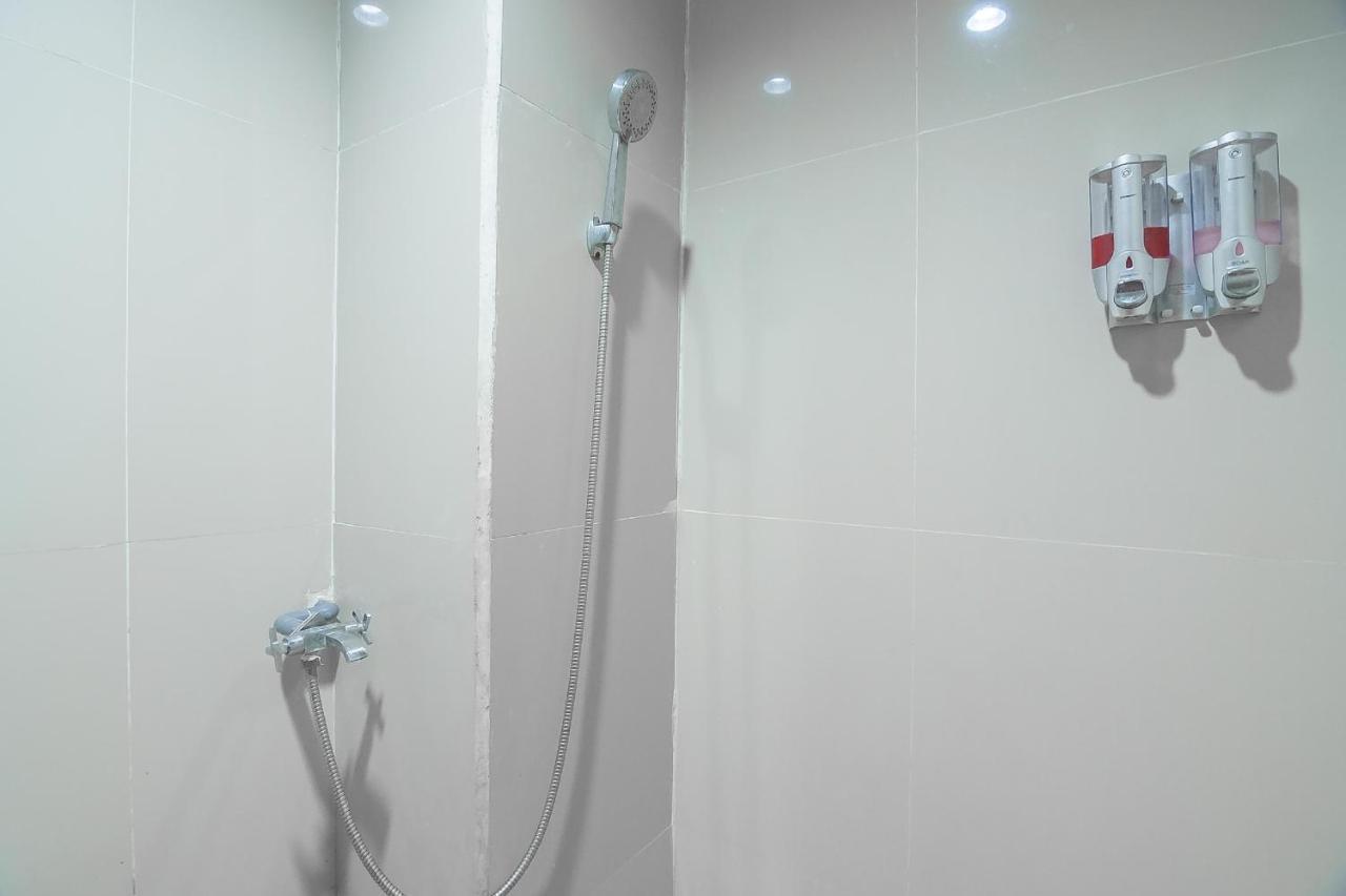 Hotel Reddoorz Syariah At Jalan Cilik Riwut Kapuas à Kualakapuas Extérieur photo